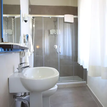 Otel Nuovo Savi 3*