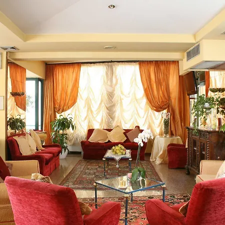 Otel Nuovo Savi